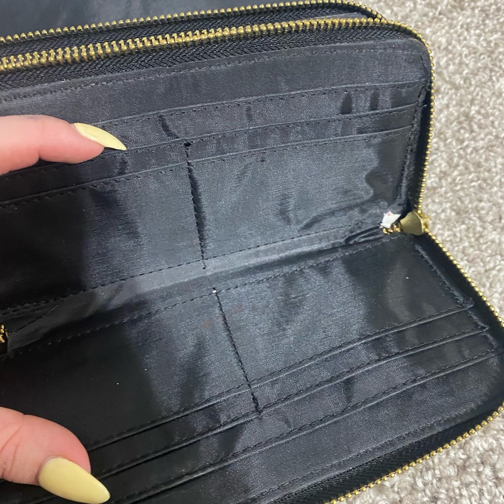 Wallet - Picture 4 of 4